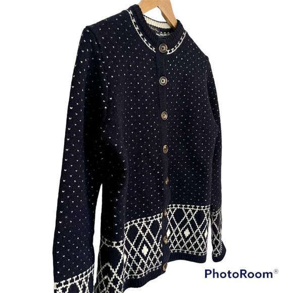 Brooks Brothers Traditional Lambswool Cardigan. - Picture 3 of 7